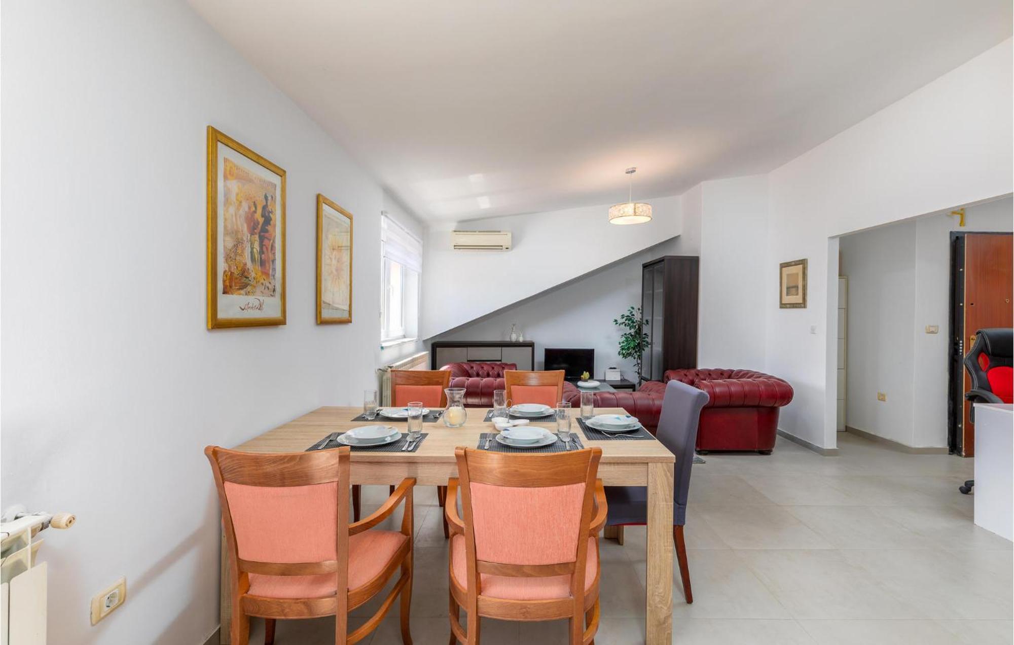 Awesome Apartment In Pula With Wifi Экстерьер фото